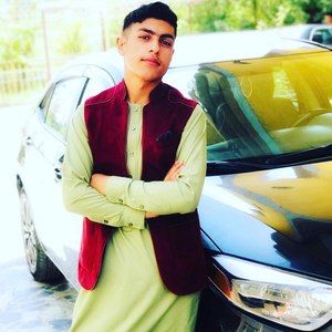 Meet your Posher, Abida